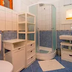 Villa Smoquizza By Guide