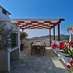 Villa Smoquizza By Guide